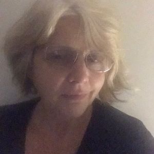 Meet your Posher, Alicia